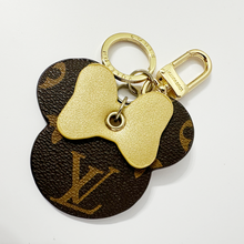 Load image into Gallery viewer, LV Leather Keychain