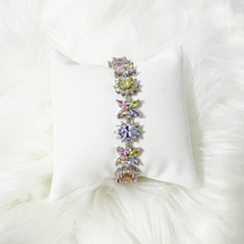 Load image into Gallery viewer, Charming Flowers Bracelet